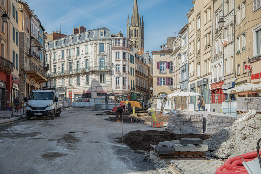 Travaux place des Bancs octobre 2025 à Limoges - Agrandir l'image (fenêtre modale)