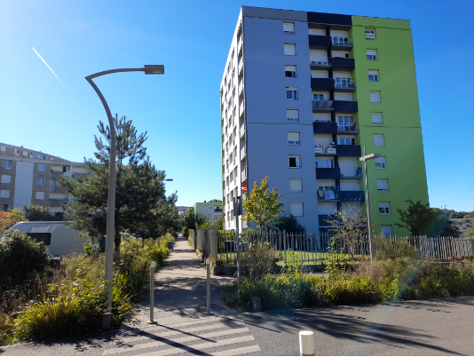 immeuble résidentialisé Val de L'Aurence Limgoes Métropole - Agrandir l'image (fenêtre modale)