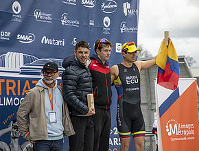 3e édition du Triathlon Limoges Métropole, podium - Agrandir l'image (fenêtre modale)