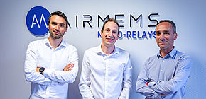 Images Les chef d'entreprise Airmems à Limoges, trois hommes en chemise blanche, souriants